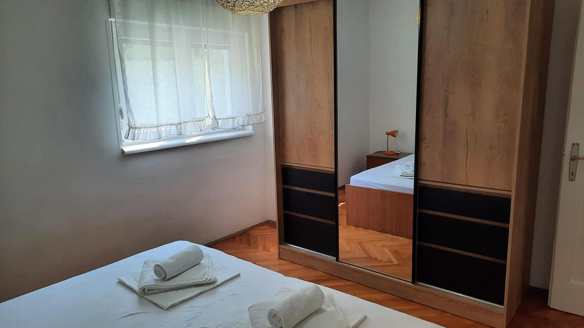 Apartments Justic Supetarska Draga Zimmer foto
